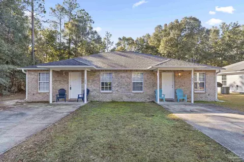 6857 6859 Trail Ride S, Milton, FL 32570
