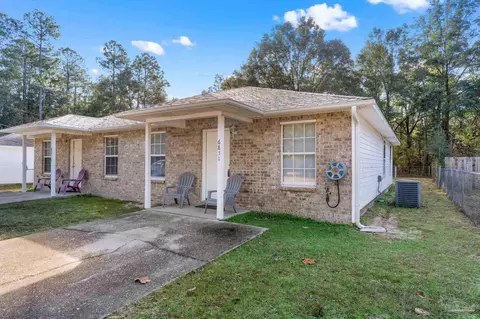 6851 6853 Trail Ride S, Milton, FL 32570