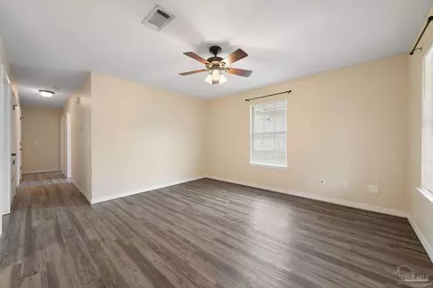 6871 6875 Stirrup Ln, Milton, FL 32570 photo 4