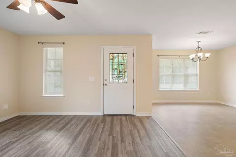 6871 6875 Stirrup Ln, Milton, FL 32570 photo 2