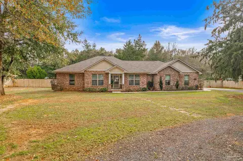 5469 Hamilton Ln, Pace, FL 32571
