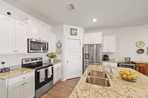 Kitchen - 5808 Danbury Blvd, Pace, FL 32571 photo 3 of 4