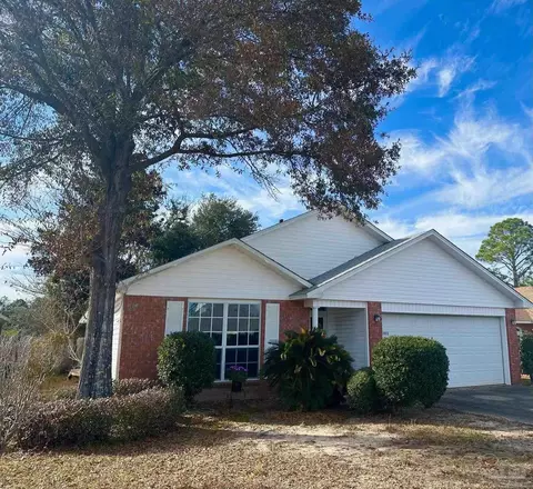 1885 Gulf Bay Ln, Pensacola, FL 32506