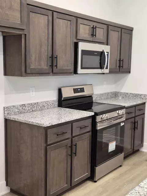 Kitchen - 192 Cedar Tree Ln #52B, Cantonment, FL 32533 photo 1 of 4