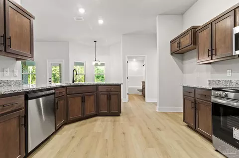 Kitchen - 192 Cedar Tree Ln #52B, Cantonment, FL 32533 photo 3 of 4