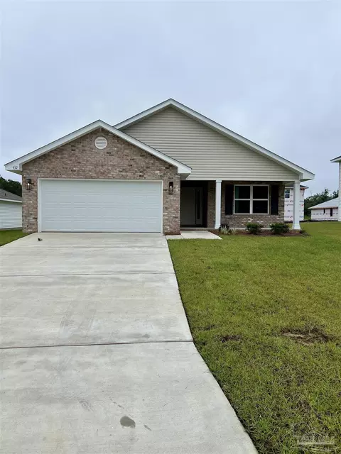 932 Rustling Pines Rd #15B, Cantonment, FL 32533