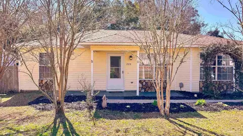 2874 Aplin Rd, Crestview, FL 32539