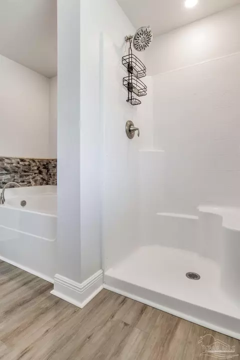 Bath - 1426 Promenade Loop, Cantonment, FL 32533 photo 2 of 6