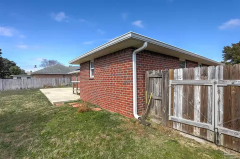 Exterior - 6117 Jameson Cr, Pace, FL 32571 photo 5 of 5