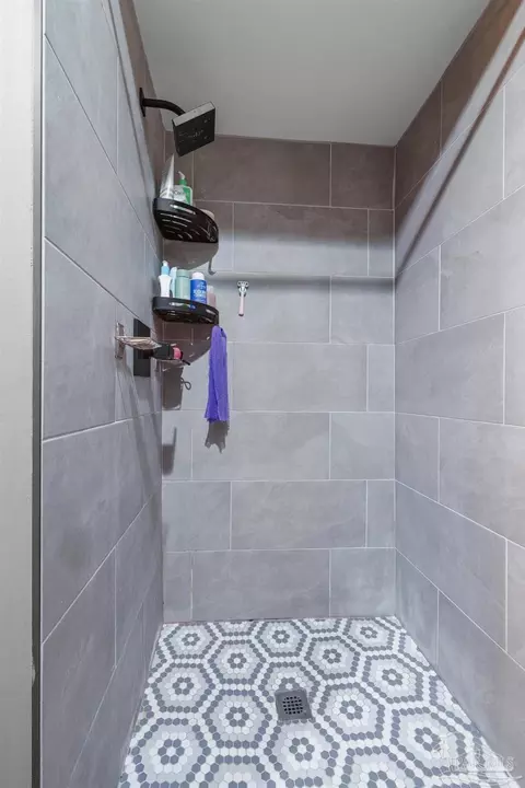 Bath - 5180 Rowe Trl, Pace, FL 32571 photo 3 of 5
