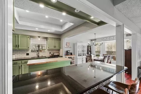 Kitchen - 5180 Rowe Trl, Pace, FL 32571 photo 2 of 7