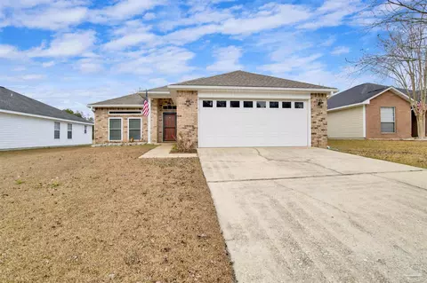 3944 Omega St, Pace, FL 32571