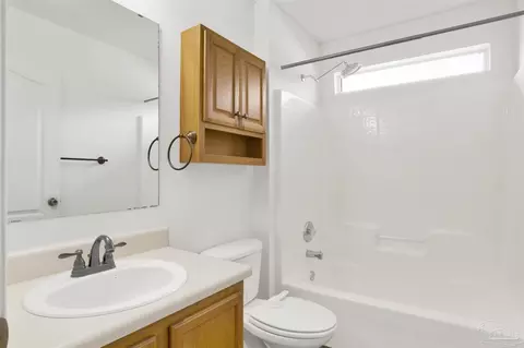 Bath - 3944 Omega St, Pace, FL 32571 photo 3 of 3