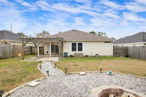 Exterior - 3944 Omega St, Pace, FL 32571 photo 4 of 9