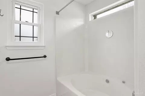 Bath - 3944 Omega St, Pace, FL 32571 photo 2 of 3