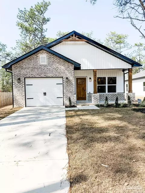 2975 28th Ave, Milton, FL 32583