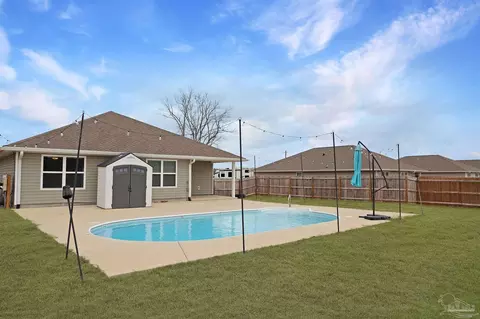 Exterior - 2501 Molino Bridge Rd, Pace, FL 32571 photo 4 of 7