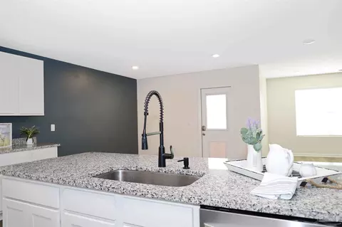 Kitchen - 2501 Molino Bridge Rd, Pace, FL 32571 photo 6 of 6