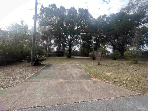 1971 N Roberts Cir, Pensacola, FL 32534