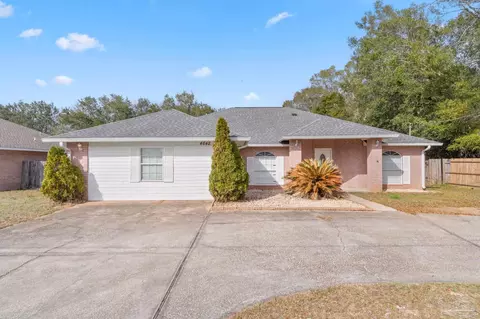 4642 Hamilton Bridge Rd, Milton, FL 32571