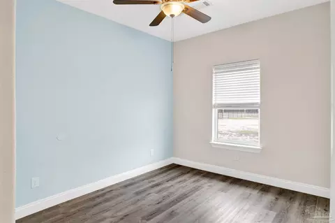 Bedroom - 5010 Culver Dr, Milton, FL 32583 photo 4 of 5