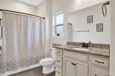Bath - 5010 Culver Dr, Milton, FL 32583 photo 1 of 2