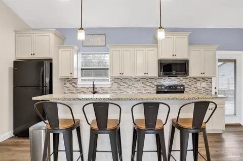 Kitchen - 5010 Culver Dr, Milton, FL 32583 photo 2 of 5