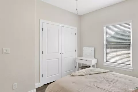 Bedroom - 5010 Culver Dr, Milton, FL 32583 photo 3 of 5