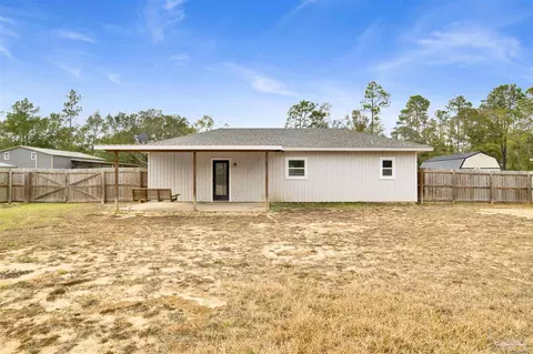 Exterior - 5010 Culver Dr, Milton, FL 32583 photo 4 of 6