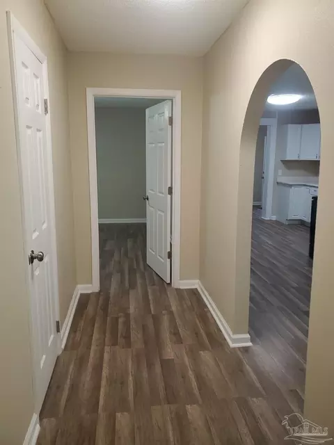 Entry Way - 4263 Garcon Point Rd, Milton, FL 32583 photo 3 of 4