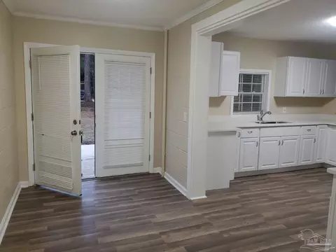 Entry Way - 4263 Garcon Point Rd, Milton, FL 32583 photo 4 of 4