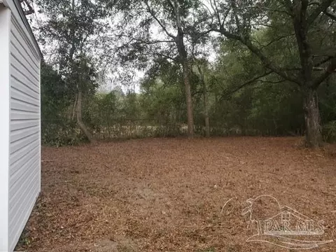 Exterior - 4263 Garcon Point Rd, Milton, FL 32583 photo 7 of 10