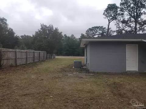 Exterior - 4263 Garcon Point Rd, Milton, FL 32583 photo 5 of 10