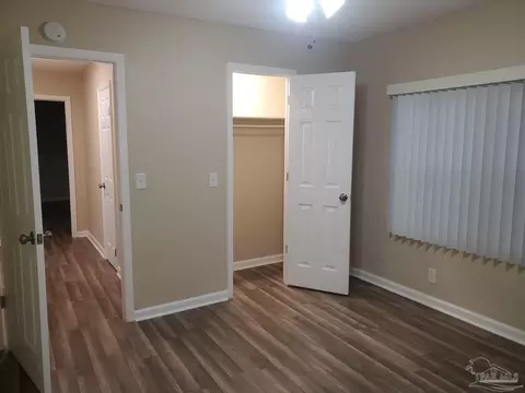 Bedroom - 4263 Garcon Point Rd, Milton, FL 32583 photo 2 of 3