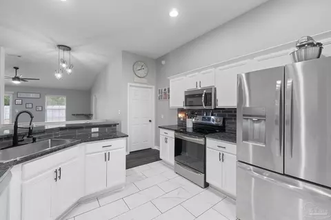 Kitchen - 5121 Brookside Dr, Pace, FL 32571 photo 2 of 4