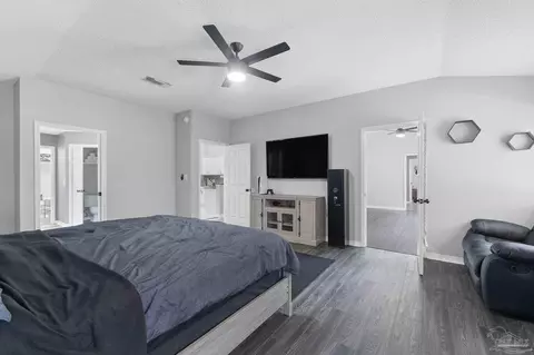 Bedroom - 5121 Brookside Dr, Pace, FL 32571 photo 2 of 8