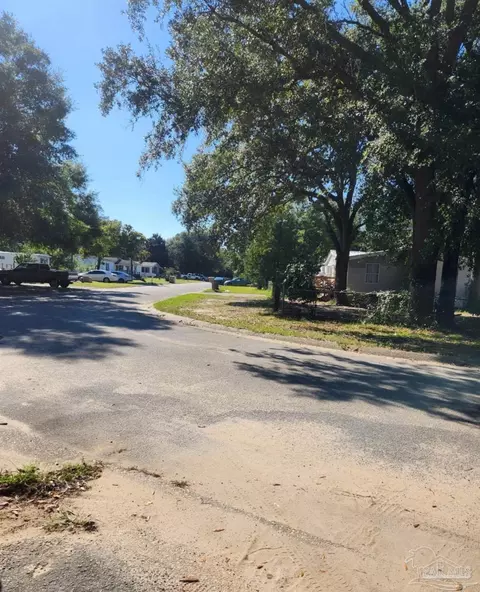 6587 Pinto Ave, Milton, FL 32570 photo 30