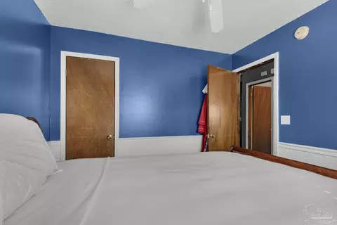 Bedroom - 2512 Sunset Dr, Crestview, FL 32536 photo 6 of 6