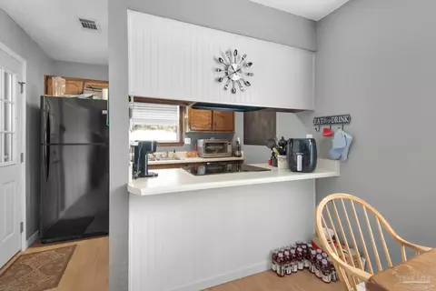 Kitchen - 2512 Sunset Dr, Crestview, FL 32536 photo 2 of 5