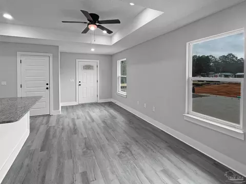 3211 Damon Dr, Milton, FL 32583 photo 4
