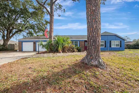 2653 Venetian Way, Gulf Breeze, FL 32563