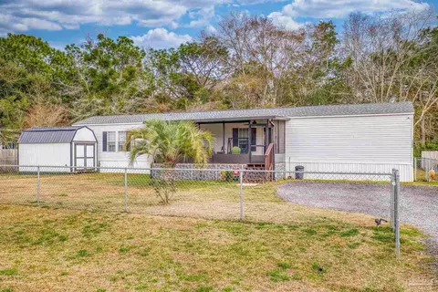1724 Broadview St, Milton, FL 32583