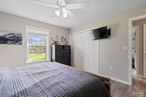 Bedroom - 133 Twin Oak Dr, Crestview, FL 32536 photo 4 of 4