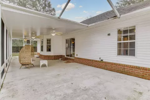 Exterior - 5713 Lofty Pines Dr, Milton, FL 32570 photo 4 of 13