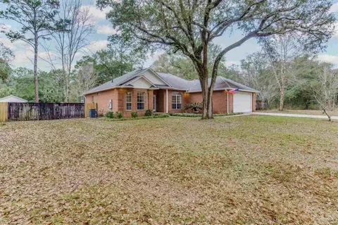 Exterior - 5713 Lofty Pines Dr, Milton, FL 32570 photo 12 of 13