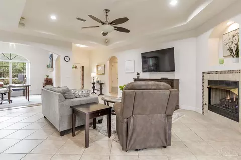 Living - 5713 Lofty Pines Dr, Milton, FL 32570 photo 1 of 2