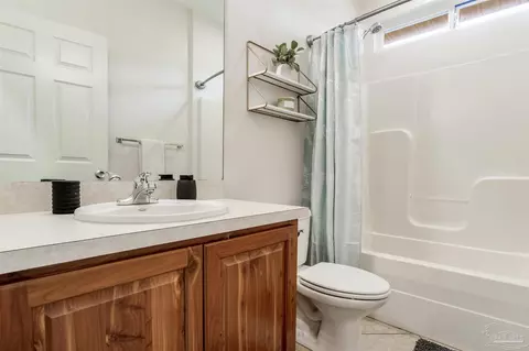 Bath - 5713 Lofty Pines Dr, Milton, FL 32570 photo 3 of 4