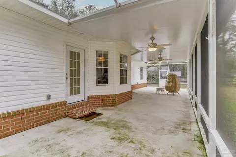 Exterior - 5713 Lofty Pines Dr, Milton, FL 32570 photo 2 of 13