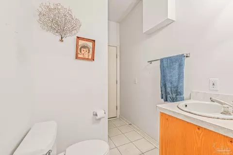 Bath - 5463 Rowe Trl, Pace, FL 32571 photo 1 of 5