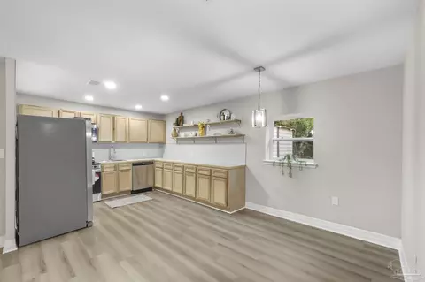 2878 Summer St, Milton, FL 32583 photo 12